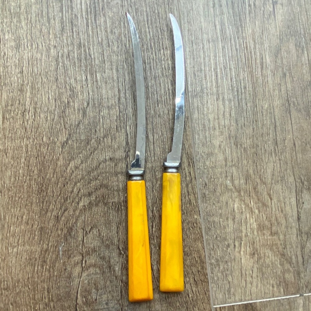 VTG Henry's serrated butterscotch curved tomato knife handle 9" SET of 2